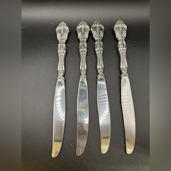 Oneida Michelangelo 4 Knives Heirloom Stainless Flatware Replacements - Picture 1 of 9